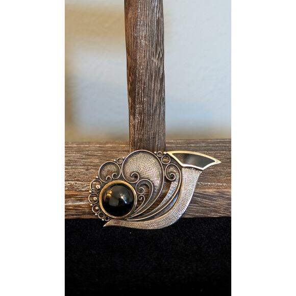 Antique Sterling Black Cabochon & Inlay Two Tone Push-Pull Trombone Back Brooch - Picture 2 of 7